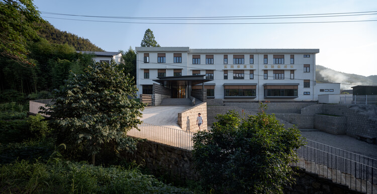 دگرگونی و بازسازی مدرسه ابتدایی Sun'ao / ZAOZUO ARCHITECTURE STUDIO - عکاسی خارجی، پنجره، نما