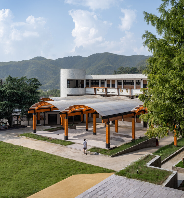 دگرگونی و بازسازی مدرسه ابتدایی Sun'ao / ZAOZUO ARCHITECTURE STUDIO - تصویر 4 از 39