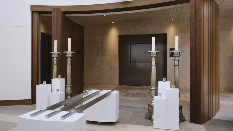 Crematorium PAX / queeste - عکاسی داخلی، حمام، ستون