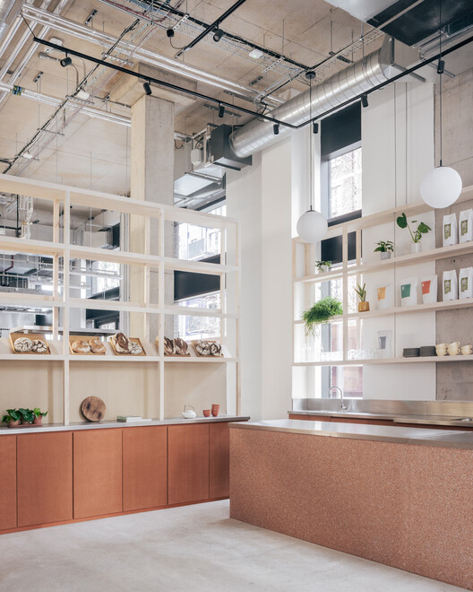 رستوران و نانوایی لایه ها / کارگاه زمین مشترک - عکاسی داخلی، آشپزخانه