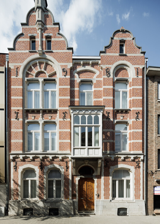 The Ursuline Convent / a2o architecten - عکاسی بیرونی، پنجره، در، آجر، نما، طاق