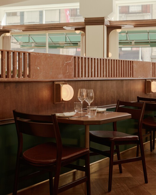 رستوران لوپتو / طراحی قطعات و کار - عکاسی داخلی، اتاق غذاخوری، میز، چوب، صندلی، پنجره