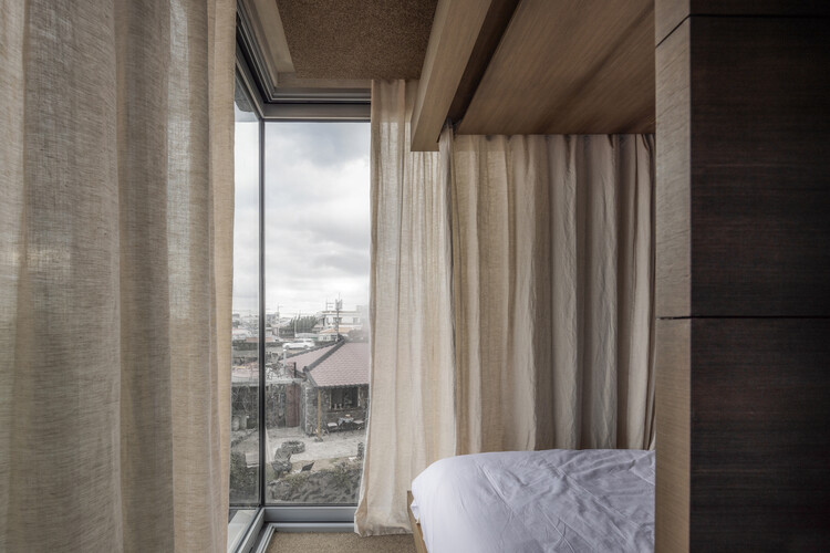 حمام Jocheon Yokjang / Atelier ITCH - عکاسی داخلی، اتاق خواب، پنجره