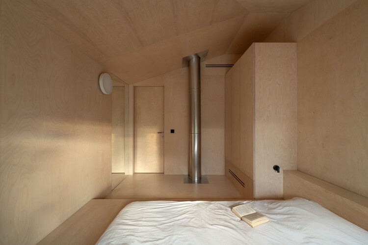 Dzen House / SHOVK - عکاسی داخلی، اتاق خواب، تخت