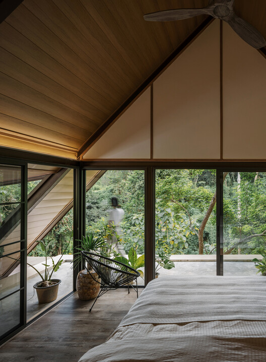 Mae Rim House / WOS Architects - عکاسی داخلی، اتاق خواب، پرتو