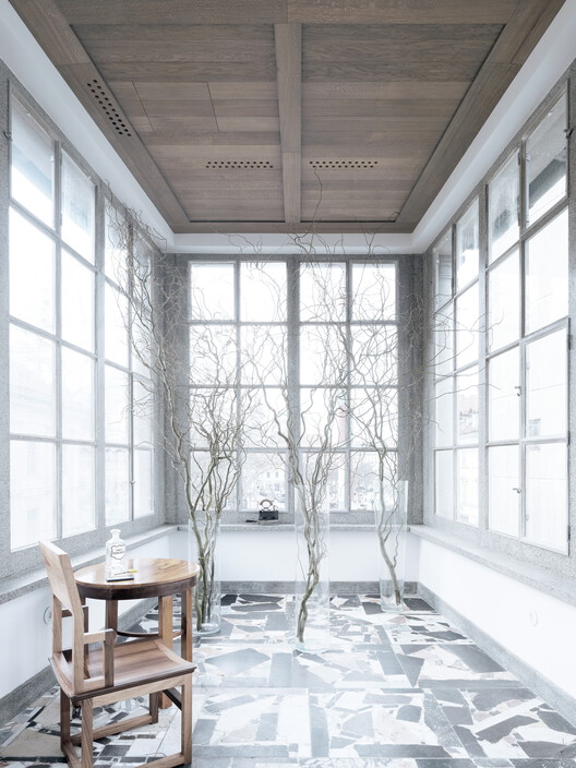 حلقه خانه / OFIS Architects - عکاسی داخلی، پنجره، صندلی
