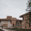 یک کلیسای کوچک در پرتغال و یک موزه در ایران: 10 پروژه ساخته نشده با طرح های بتنی - تصویر 52 از 55