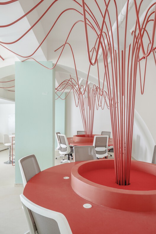 دفتر مرکزی آموزشی Elance / Vili & Vé Architecture - عکاسی داخلی، نورپردازی، صندلی، میز