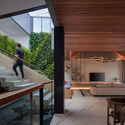 Jardin House / Patio Liivity - عکاسی داخلی، آشپزخانه، میز، تیرآهن، پنجره