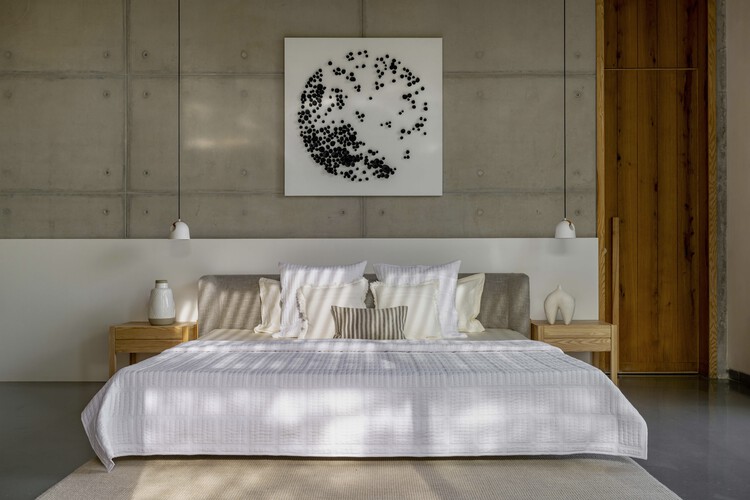 Enso Villa / The Grid Architects - عکاسی داخلی، اتاق خواب، در، تخت