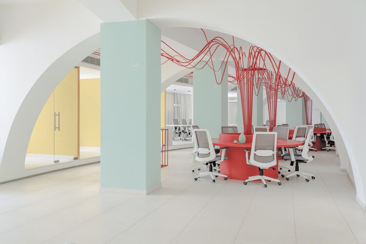 Elance Learning Headquarters / Vili & Vé Architecture - تصاویر بیشتر