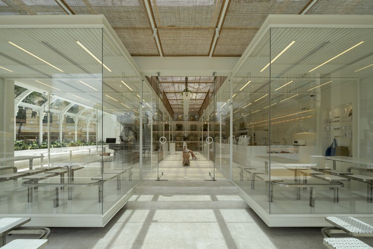 % Arabica Ho Chi Minh City Roastery / Nguyen Khai Architects & Associates - تصاویر بیشتر