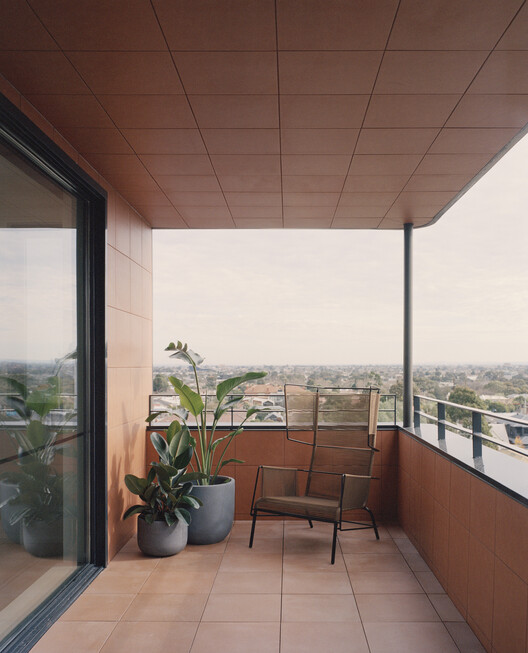 High Street Apartments / Gardiner Architects - عکاسی داخلی، چوب، صندلی، پنجره، بالکن، عرشه