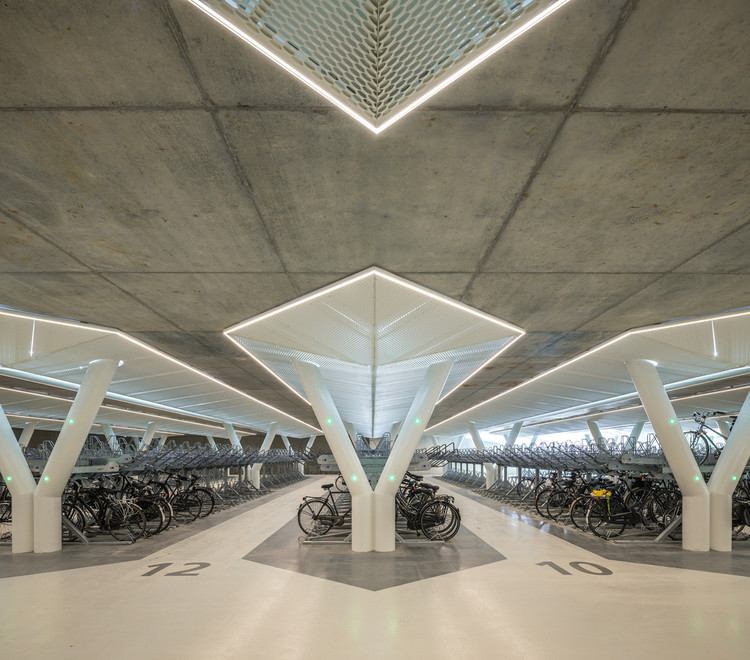 در روز جهانی دوچرخه: 22 پروژه الهام بخش معماری دوچرخه سواری - تصویر 20 از 32