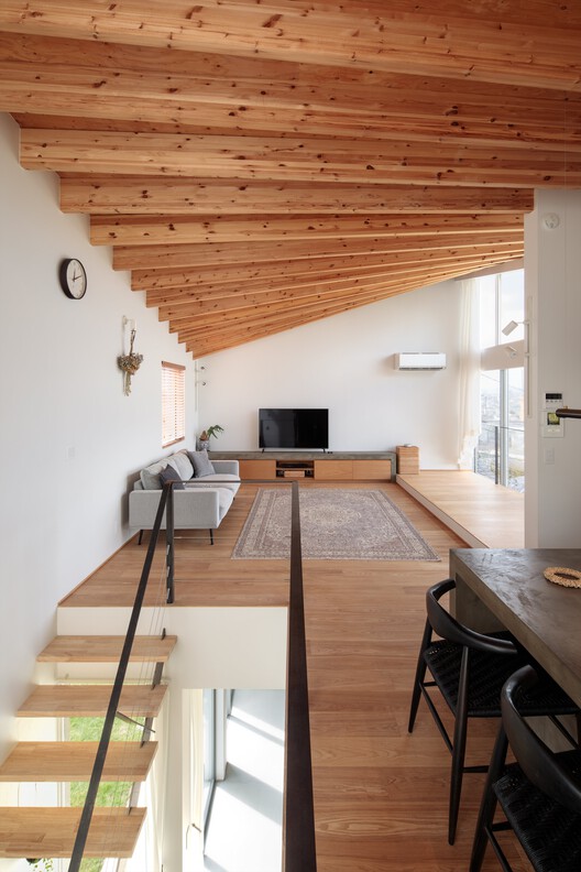 KDH2 House / Noesis Architecture ＆طراحی - عکاسی داخلی، میز، صندلی، تیرآهن