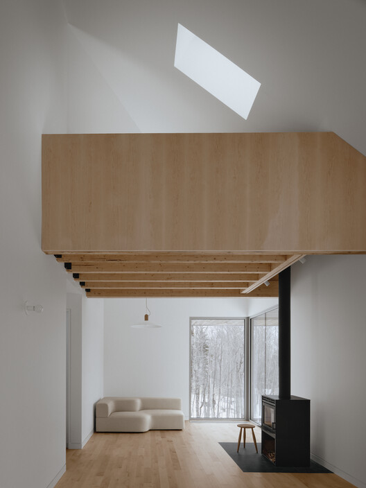 House MN / Julia Manaças Architecte + oyama - تصویر 5 از 32