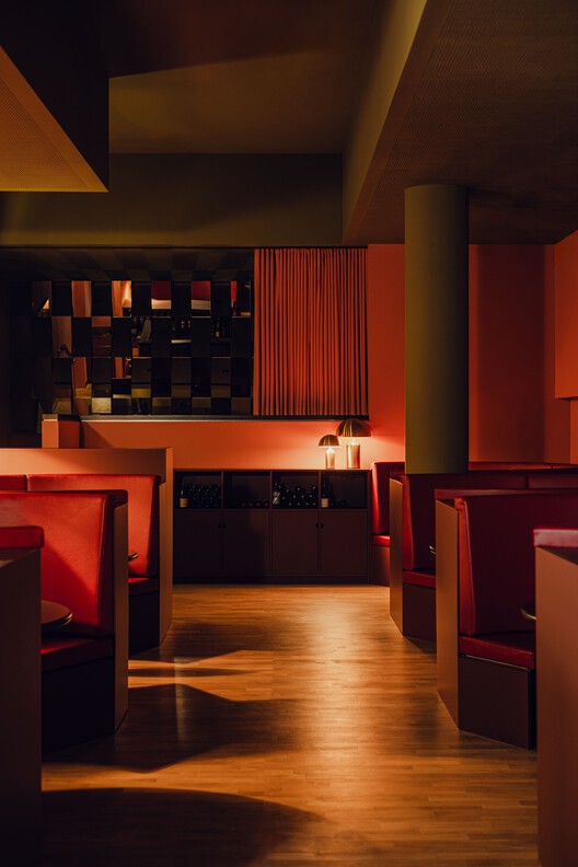 رستوران Beefclub 'Fire and Salt' / Ester Bruzkus Architects - تصویر 13 از 25