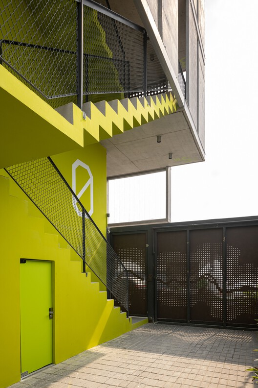 VIPE 201 Apartments / Vipe Arquitetura - عکاسی داخلی، پله ها، نما، پنجره، نرده