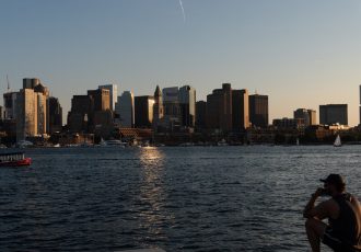کاهش نرخ قتل، بوستون را شگفت زده می کند.  اما آیا می تواند در تابستان زنده بماند؟