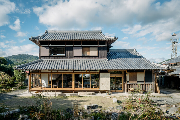 TOGO BOOKS nomadik / Coil Kazuteru Matumura Architects - تصاویر بیشتر