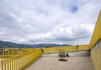 معماری آموزشی برای جامعه: کاوش در آثار معماران Plan:b در کلمبیا