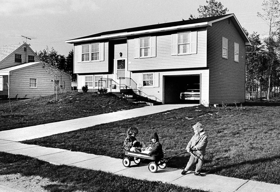 شهری که حاضر نشد در حال مرگ بماند