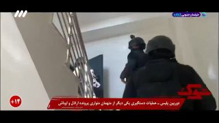 لحظهٔ دستگیری متهم متواری؛ خانواده‌ها خواستار مجازات بازدارنده شدندبا انتشار فیلم دستگیری متهم متواری باند اراذل و اوبا…