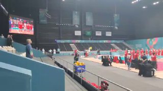 یک دقیقه سکوت به یاد صابر کاظمی پیش از دیدار والیبال تیم‌های ایران و بحرین @shahremaa…